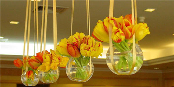 which flowers are suitable for wedding: Rose