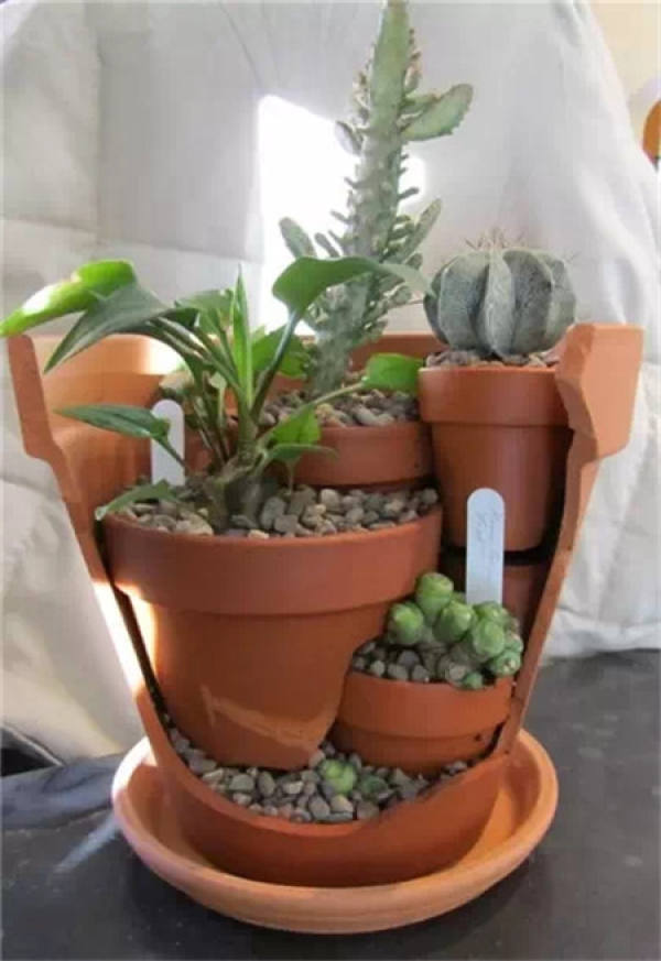 Broken pot into flowerpot