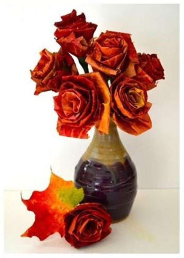 Step 4: Make a few more roses and put them together to make a rose arrangement.