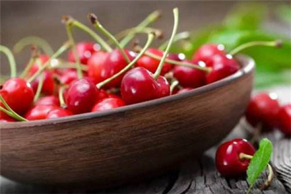 Nanking cherry