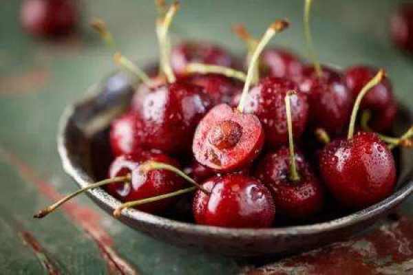 Nanking cherry